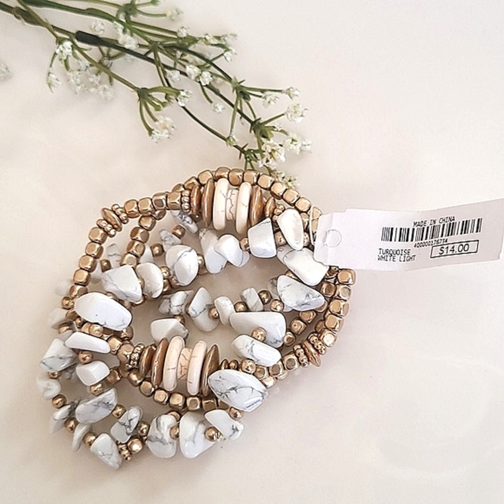 Bracelets - Picture 9 of 9